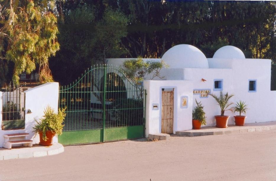 ホテル Camping Albergue Tau サン・ホセ エクステリア 写真