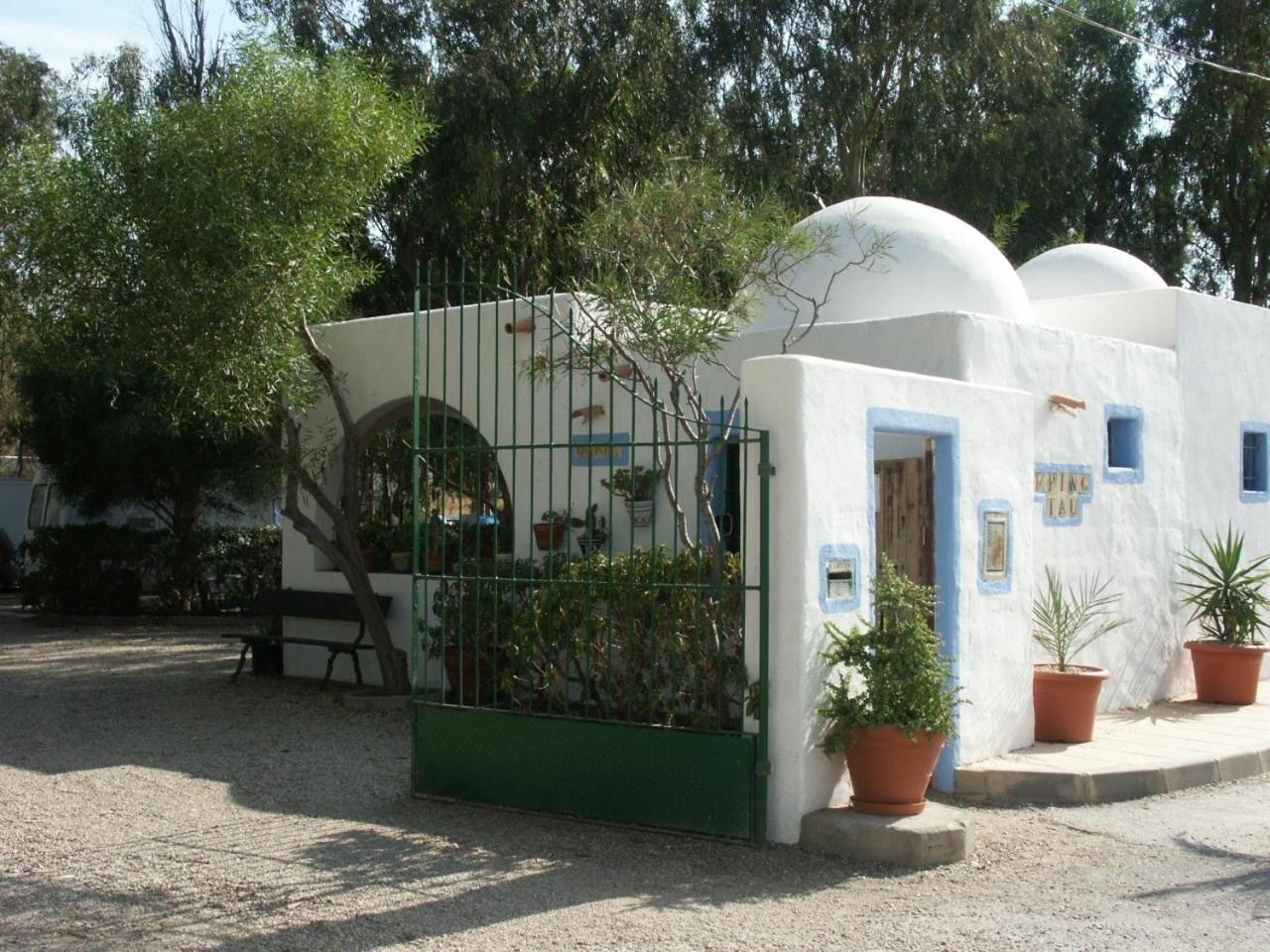 ホテル Camping Albergue Tau サン・ホセ エクステリア 写真